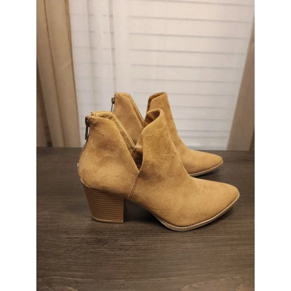 Sun + Stone Modern Microsuede Western Block Heel Booties Boots 7 M Tan BROWN - Picture 7 of 13